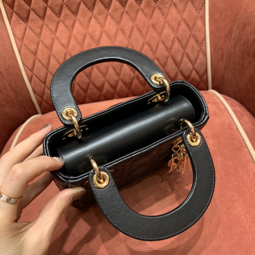 7e651549f7e1d76ab5ed23c7a244e3d6_1657017179_3556.jpg 7e651549f7e1d76ab5ed23c7a244e3d6_1657017179_3556.jpg